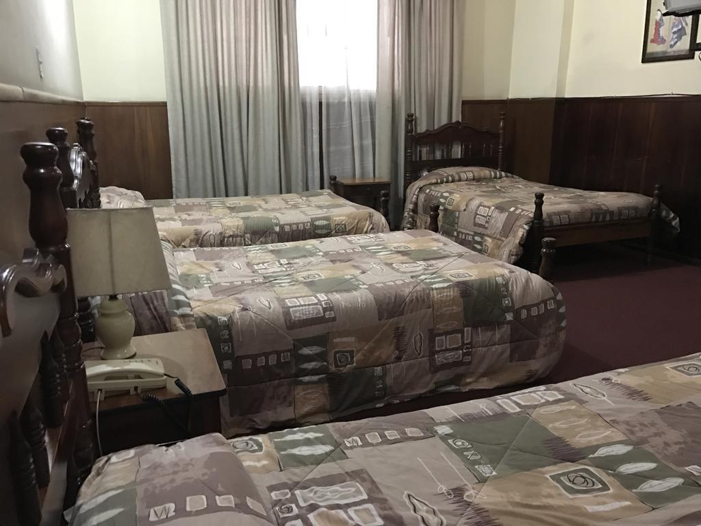 Hotel Majestic キト エクステリア 写真